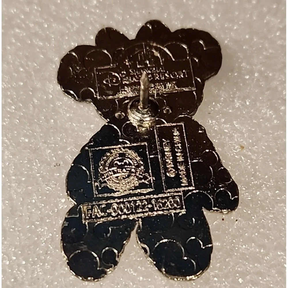 Disney Pin ShellieMay Pink Duffy Teddy Bear RED HEART Shanghai Resort SDR 122338